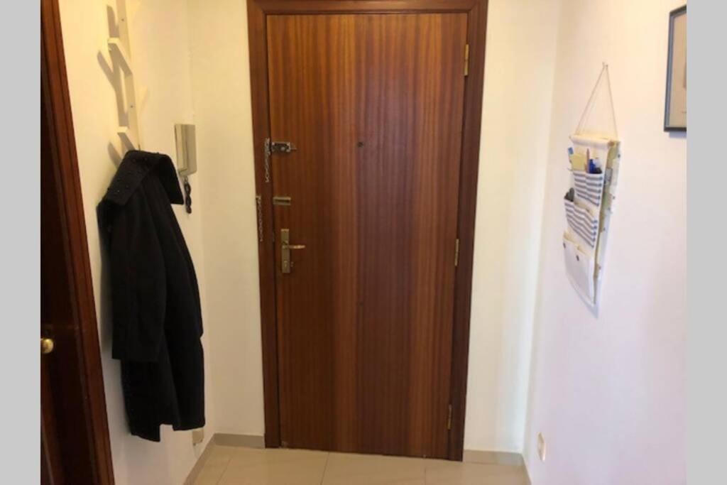 Comode Apartament Al Bell Mig De Girona Exterior foto