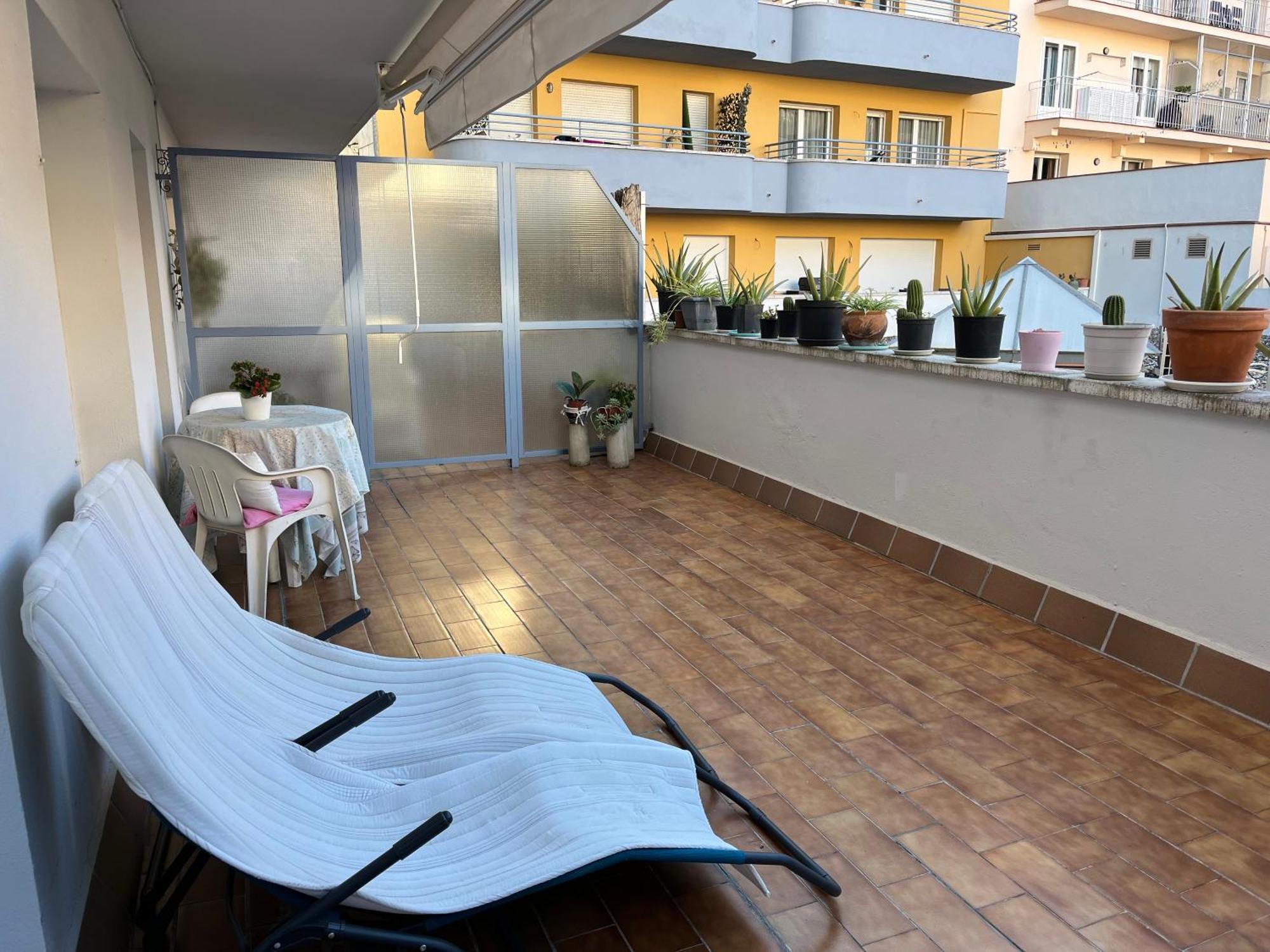 Comode Apartament Al Bell Mig De Girona Exterior foto